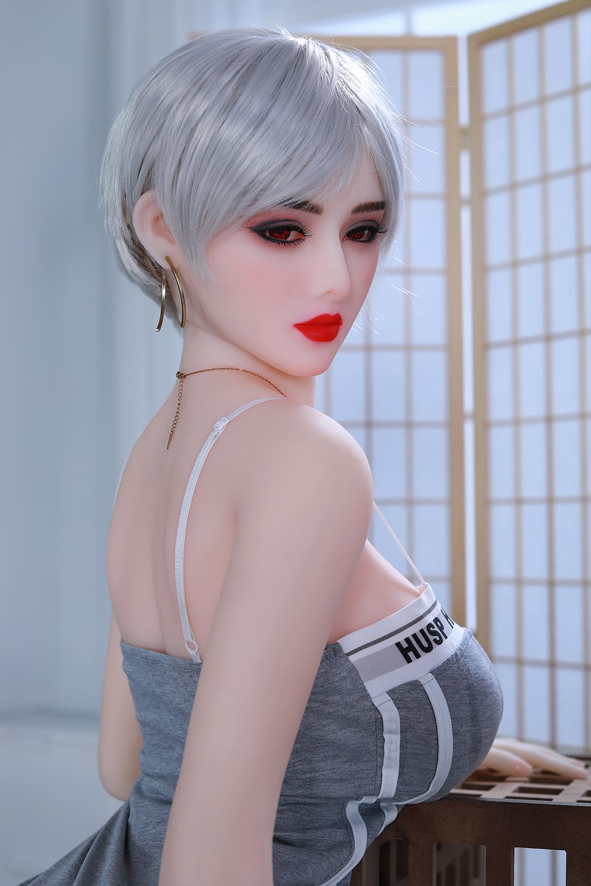 Japanese silver short hair sex doll